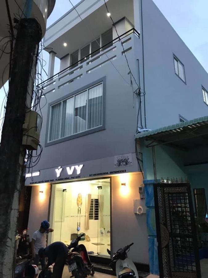Nha Nghi Y Vy Bed & Breakfast ฟู้โกว๊ก ภายนอก รูปภาพ